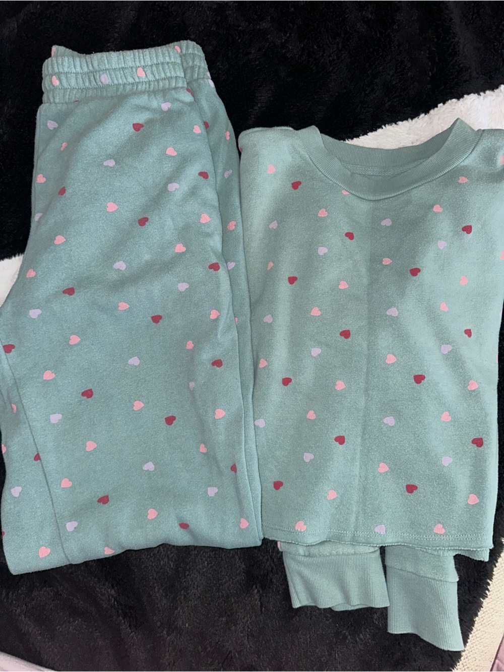 Women’s sweat outfit